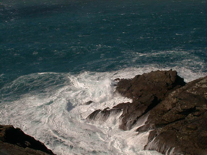 Great Wild Surf at Mizen Head!.jpg 67.7K